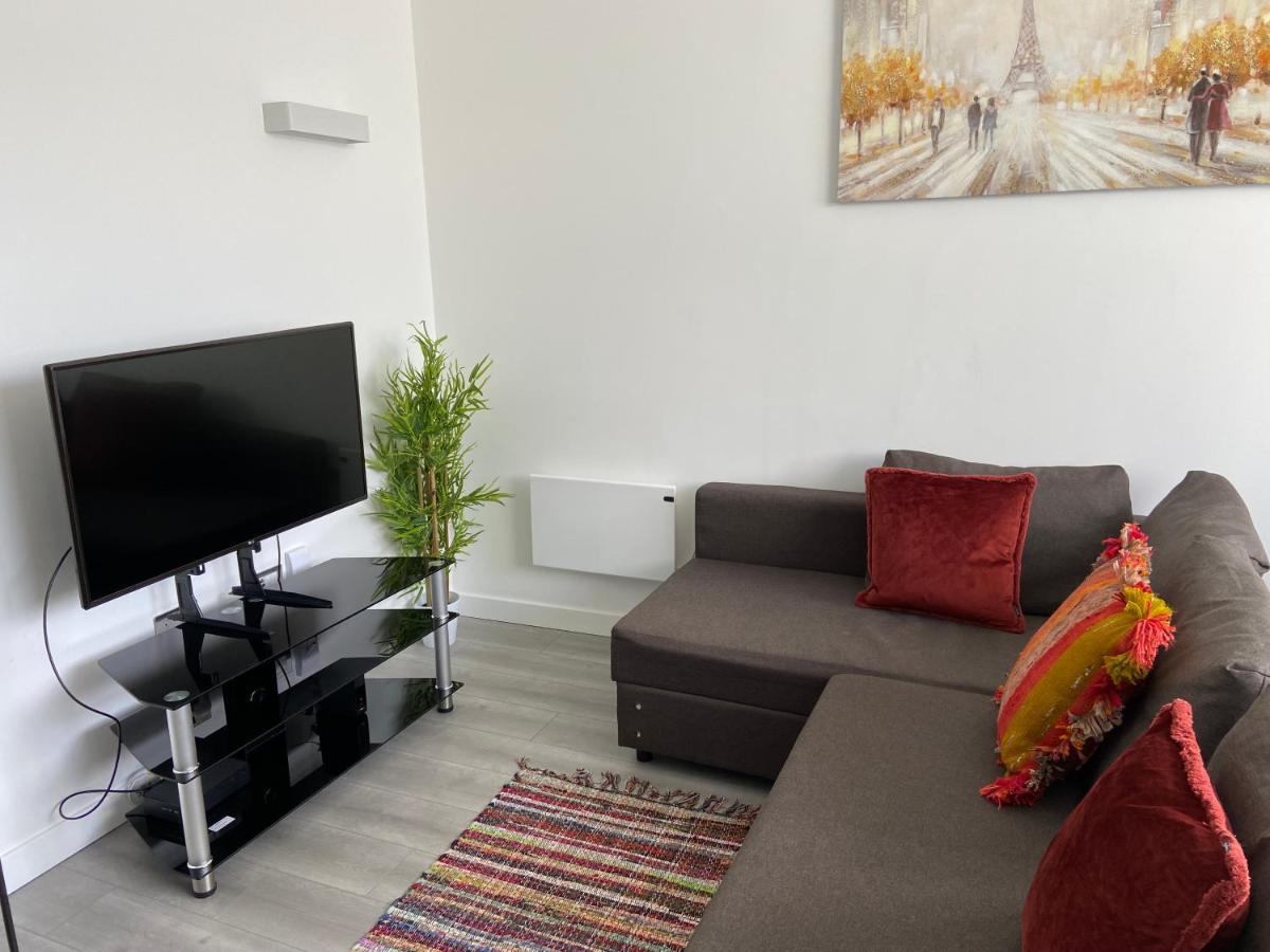 Lovely 2 Double Bedroom Flat With Free Parking - At The Atrium Mk Milton Keynes Extérieur photo
