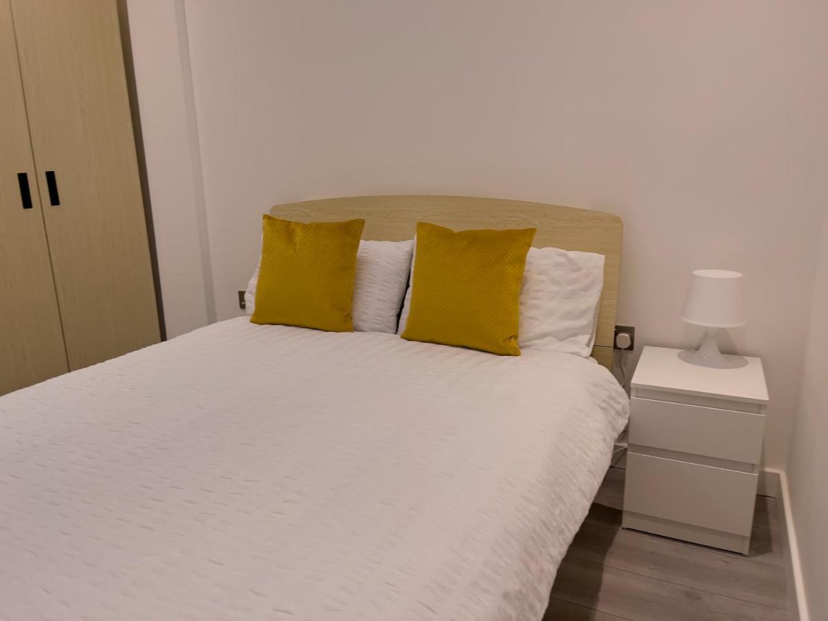Lovely 2 Double Bedroom Flat With Free Parking - At The Atrium Mk Milton Keynes Extérieur photo