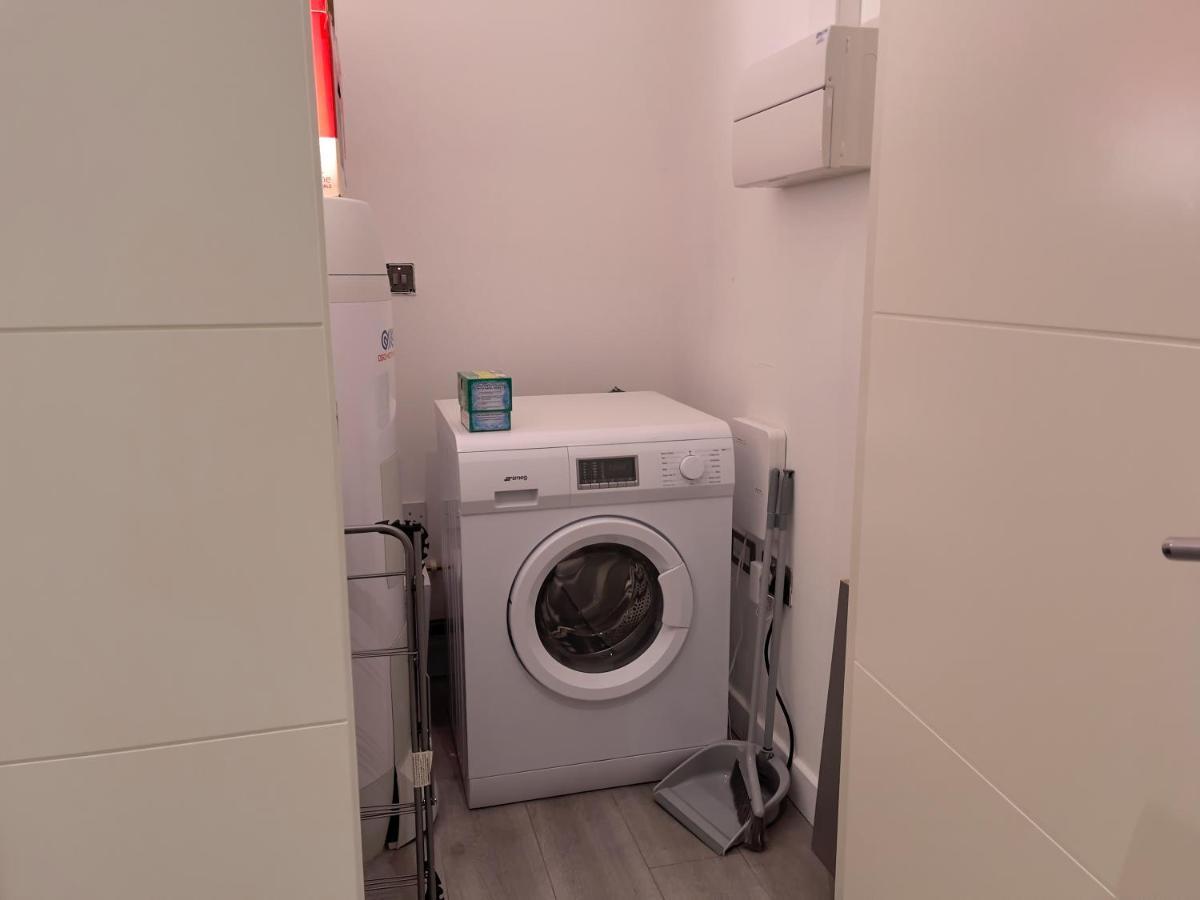 Lovely 2 Double Bedroom Flat With Free Parking - At The Atrium Mk Milton Keynes Extérieur photo