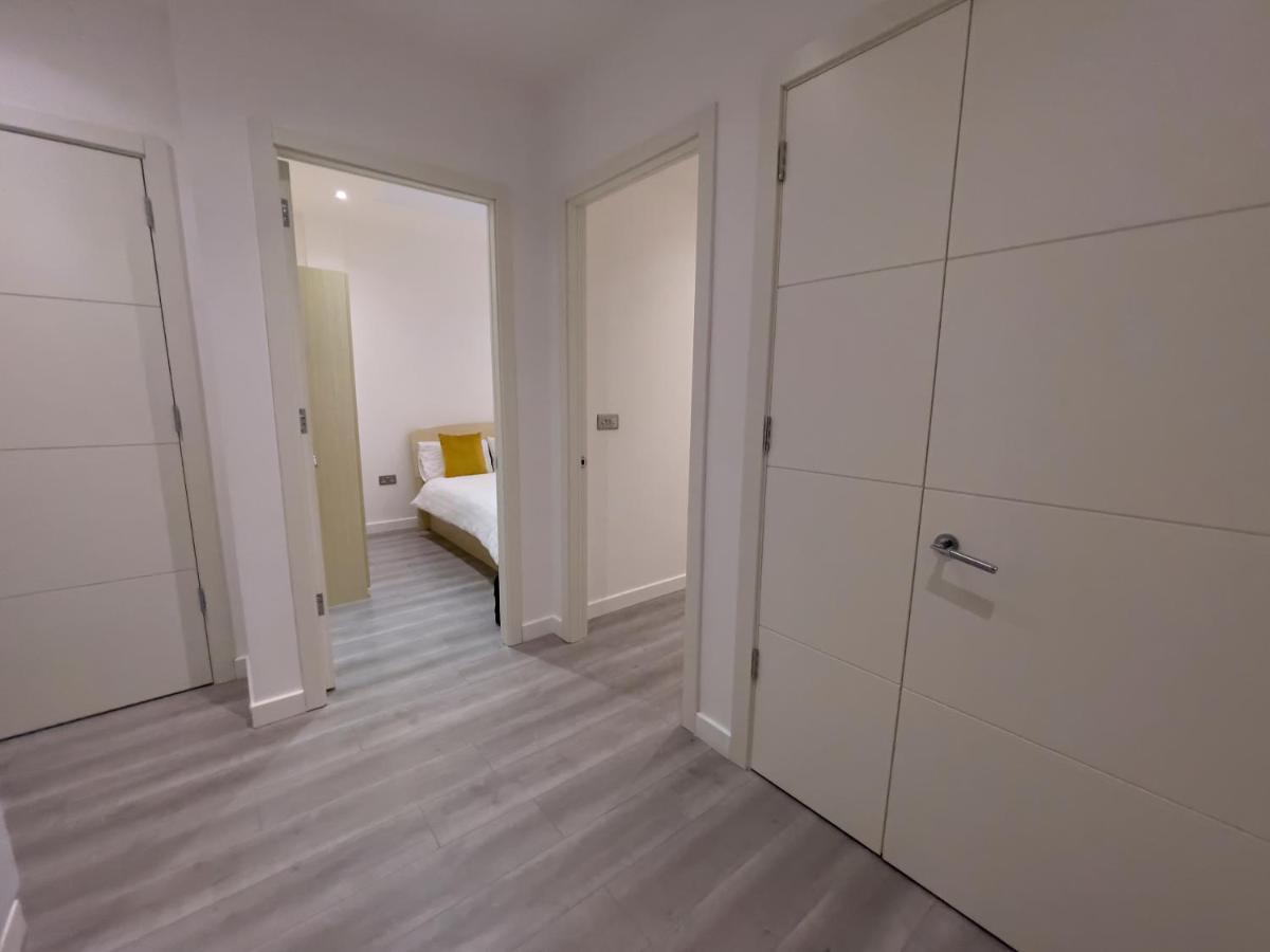 Lovely 2 Double Bedroom Flat With Free Parking - At The Atrium Mk Milton Keynes Extérieur photo