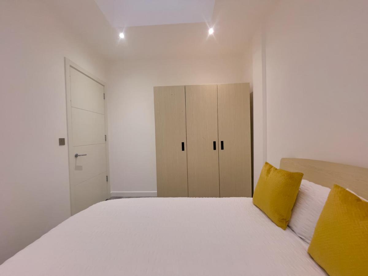 Lovely 2 Double Bedroom Flat With Free Parking - At The Atrium Mk Milton Keynes Extérieur photo